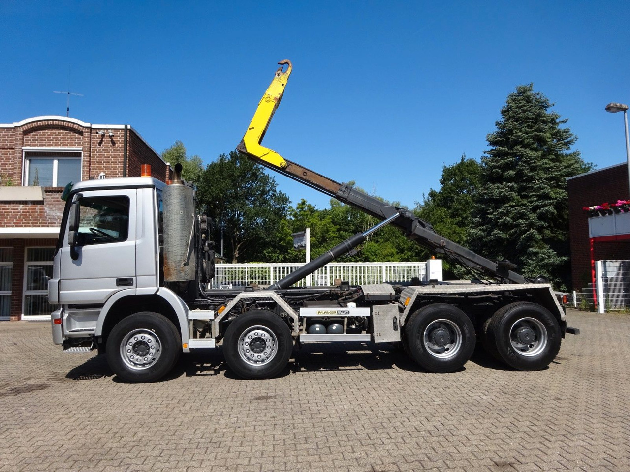 Mercedes-Benz 3244 Actros PALFINGER Abroller 8x4 - Haakarmsysteem vrachtwagen: afbeelding 4 Mercedes-Benz 3244 Actros PALFINGER Abroller 8x4 - Haakarmsysteem vrachtwagen: afbeelding 4