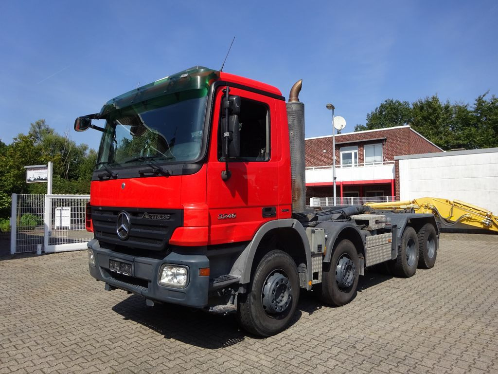 Mercedes-Benz 3246 Actros Abroller K45 8x4 Knickhacken Mercedes-Benz 3246 Actros Abroller K45 8x4 Knickhacken - Haakarmsysteem vrachtwagen: afbeelding 5 Mercedes-Benz 3246 Actros Abroller K45 8x4 Knickhacken Mercedes-Benz 3246 Actros Abroller K45 8x4 Knickhacken - Haakarmsysteem vrachtwagen: afbeelding 5