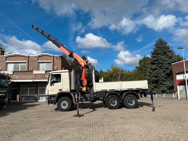 Mercedes-Benz 3344 Actros Pritsche + PK 34002 6x6 - Kraanwagen: afbeelding 3 Mercedes-Benz 3344 Actros Pritsche + PK 34002 6x6 - Kraanwagen: afbeelding 3