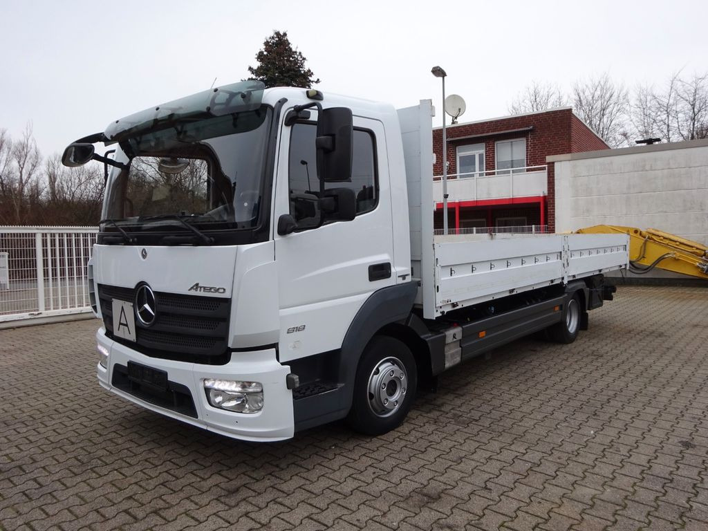 Mercedes-Benz 818 Atego Pritsche - Vrachtwagen met open laadbak: afbeelding 2 Mercedes-Benz 818 Atego Pritsche - Vrachtwagen met open laadbak: afbeelding 2