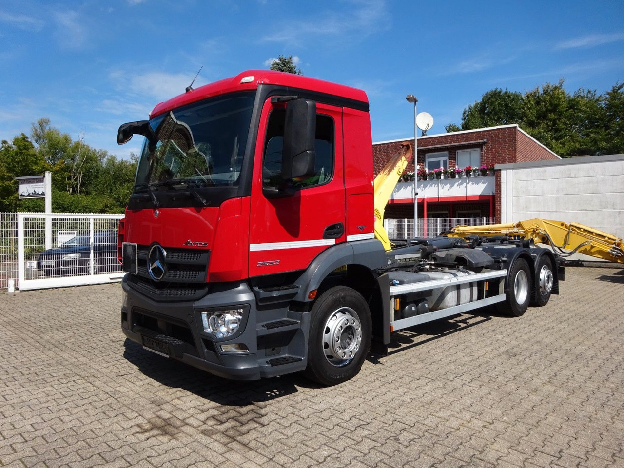 Mercedes-Benz Antos 2532 MEILLER Abroller Lift+Lenkachse 6x2 - Haakarmsysteem vrachtwagen: afbeelding 3 Mercedes-Benz Antos 2532 MEILLER Abroller Lift+Lenkachse 6x2 - Haakarmsysteem vrachtwagen: afbeelding 3