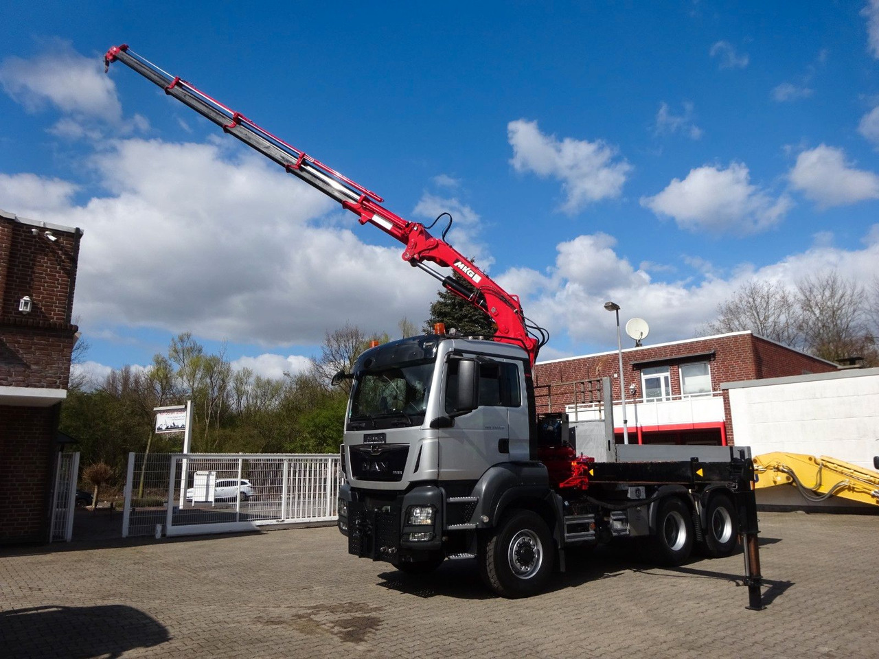 MAN 33.500 TGS + MKG HLK 231 Kran 6x6 Hydrodrive - Trekker: afbeelding 1 MAN 33.500 TGS + MKG HLK 231 Kran 6x6 Hydrodrive - Trekker: afbeelding 1