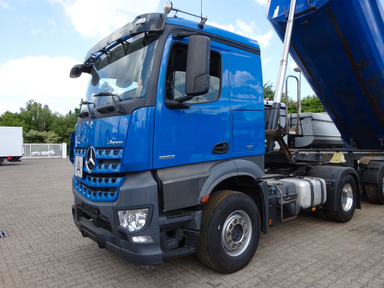 Mercedes-Benz 1853 Arocs SZM mit Kipperpumpe - Trekker: afbeelding 1 Mercedes-Benz 1853 Arocs SZM mit Kipperpumpe - Trekker: afbeelding 1