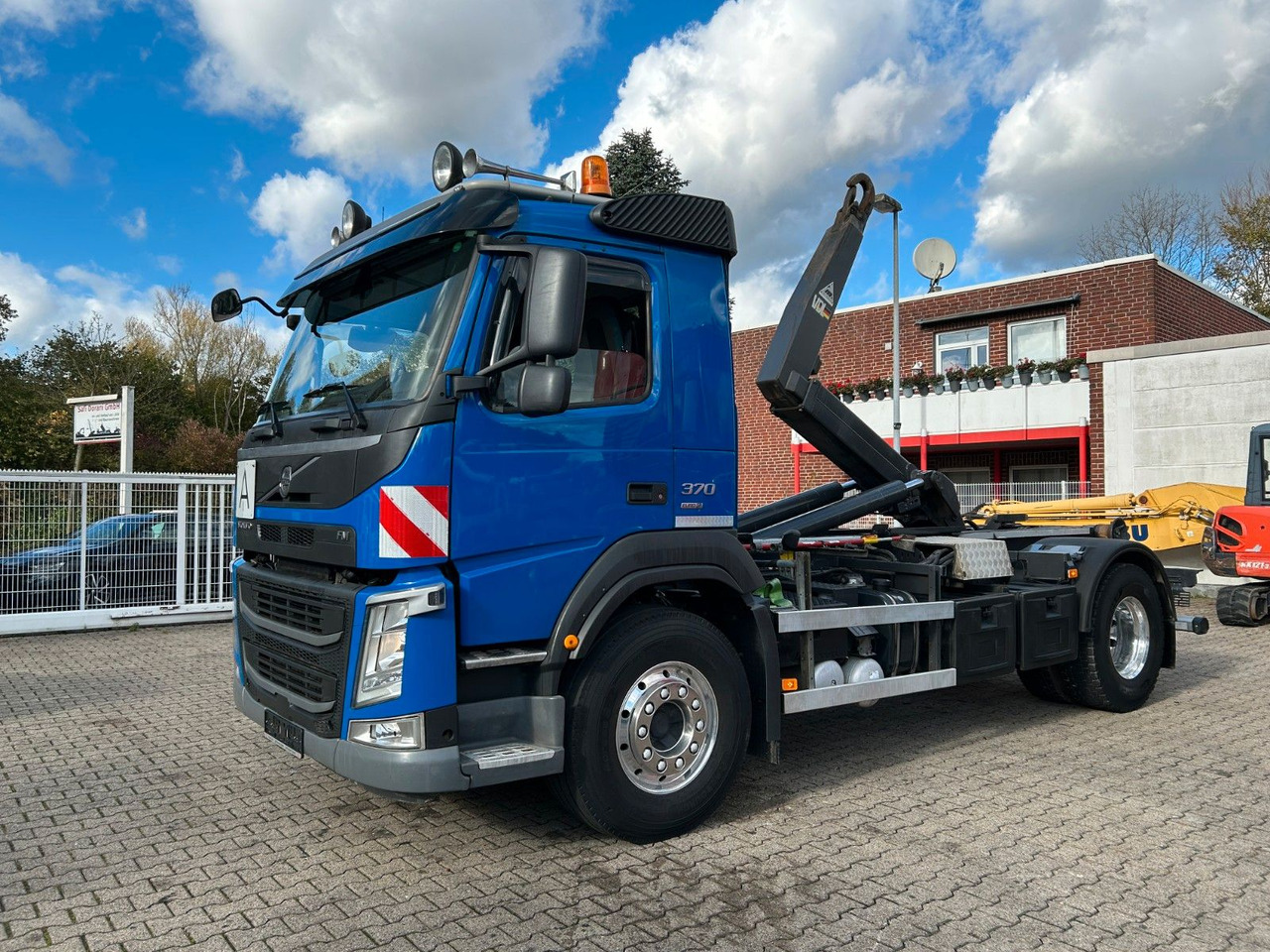 Volvo FM 370 VDL Abroller 4x2 - Haakarmsysteem vrachtwagen: afbeelding 1 Volvo FM 370 VDL Abroller 4x2 - Haakarmsysteem vrachtwagen: afbeelding 1