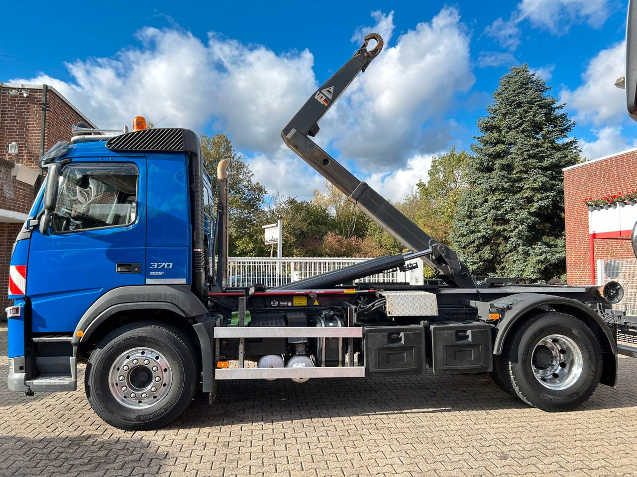 Volvo FM 370 VDL Abroller 4x2 - Haakarmsysteem vrachtwagen: afbeelding 3 Volvo FM 370 VDL Abroller 4x2 - Haakarmsysteem vrachtwagen: afbeelding 3