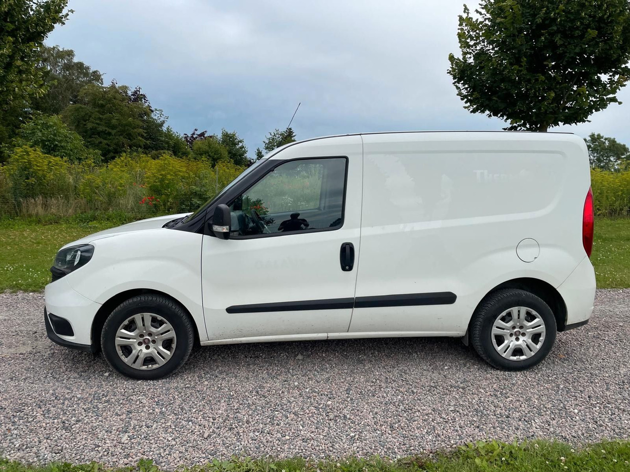 Fiat Doblo Basis Kasten 1,3 MJT - Personenwagen: afbeelding 2 Fiat Doblo Basis Kasten 1,3 MJT - Personenwagen: afbeelding 2