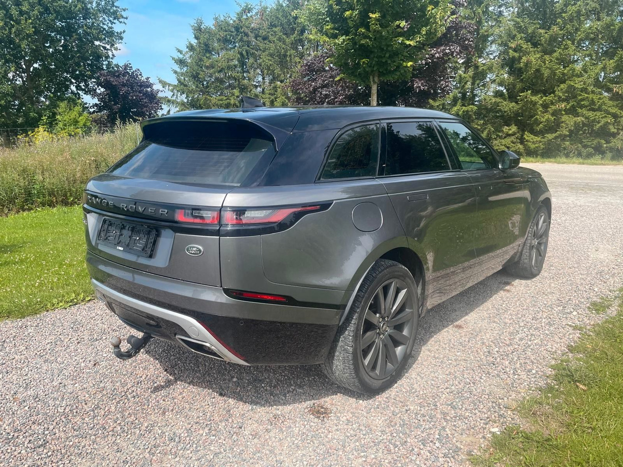 Land Rover Range Rover Velar R-Dynamic 3.0D 4WD Land Rover Velar R-Dynamic 3.0D 4WD *LKW zullasung: 2 sitze - SUV: afbeelding 5 Land Rover Range Rover Velar R-Dynamic 3.0D 4WD Land Rover Velar R-Dynamic 3.0D 4WD *LKW zullasung: 2 sitze - SUV: afbeelding 5