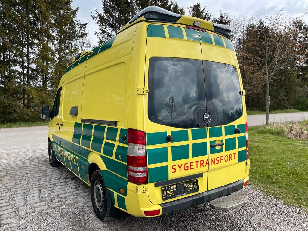 Mercedes-Benz Sprinter 316 CDI Ambulance Electric STRYKER Bed - Ambulance: afbeelding 5 Mercedes-Benz Sprinter 316 CDI Ambulance Electric STRYKER Bed - Ambulance: afbeelding 5