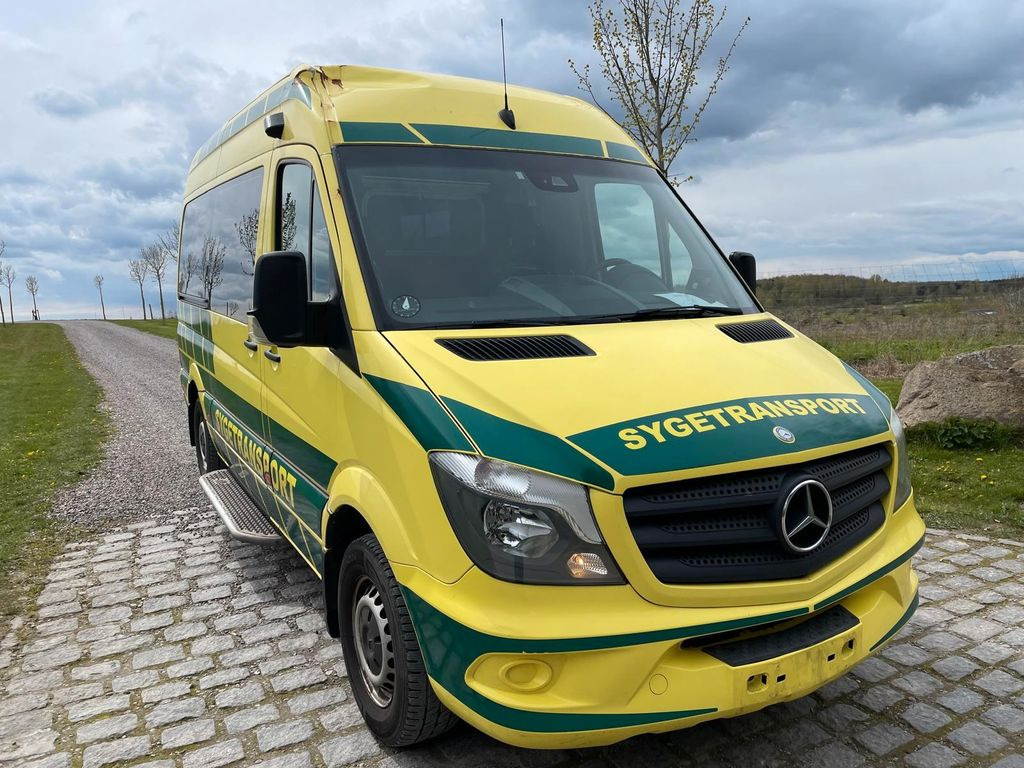 Mercedes-Benz Sprinter 316 CDI Ambulance Electric STRYKER Bed - Ambulance: afbeelding 2 Mercedes-Benz Sprinter 316 CDI Ambulance Electric STRYKER Bed - Ambulance: afbeelding 2