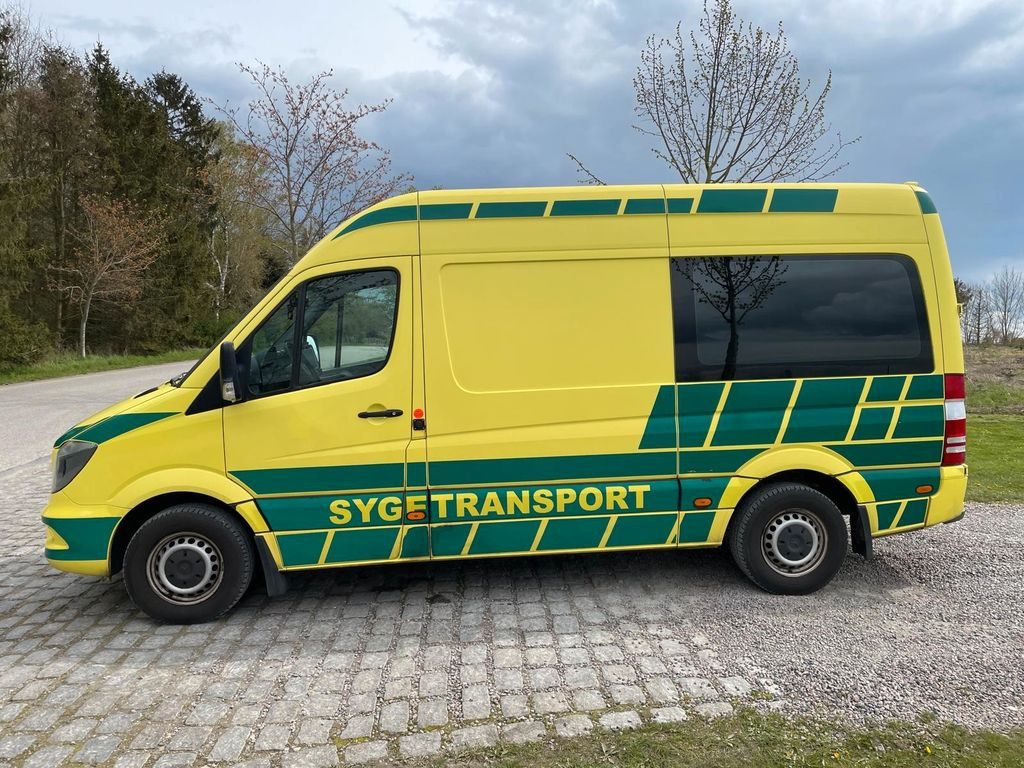 Mercedes-Benz Sprinter 316 CDI Ambulance Electric STRYKER Bed - Ambulance: afbeelding 4 Mercedes-Benz Sprinter 316 CDI Ambulance Electric STRYKER Bed - Ambulance: afbeelding 4