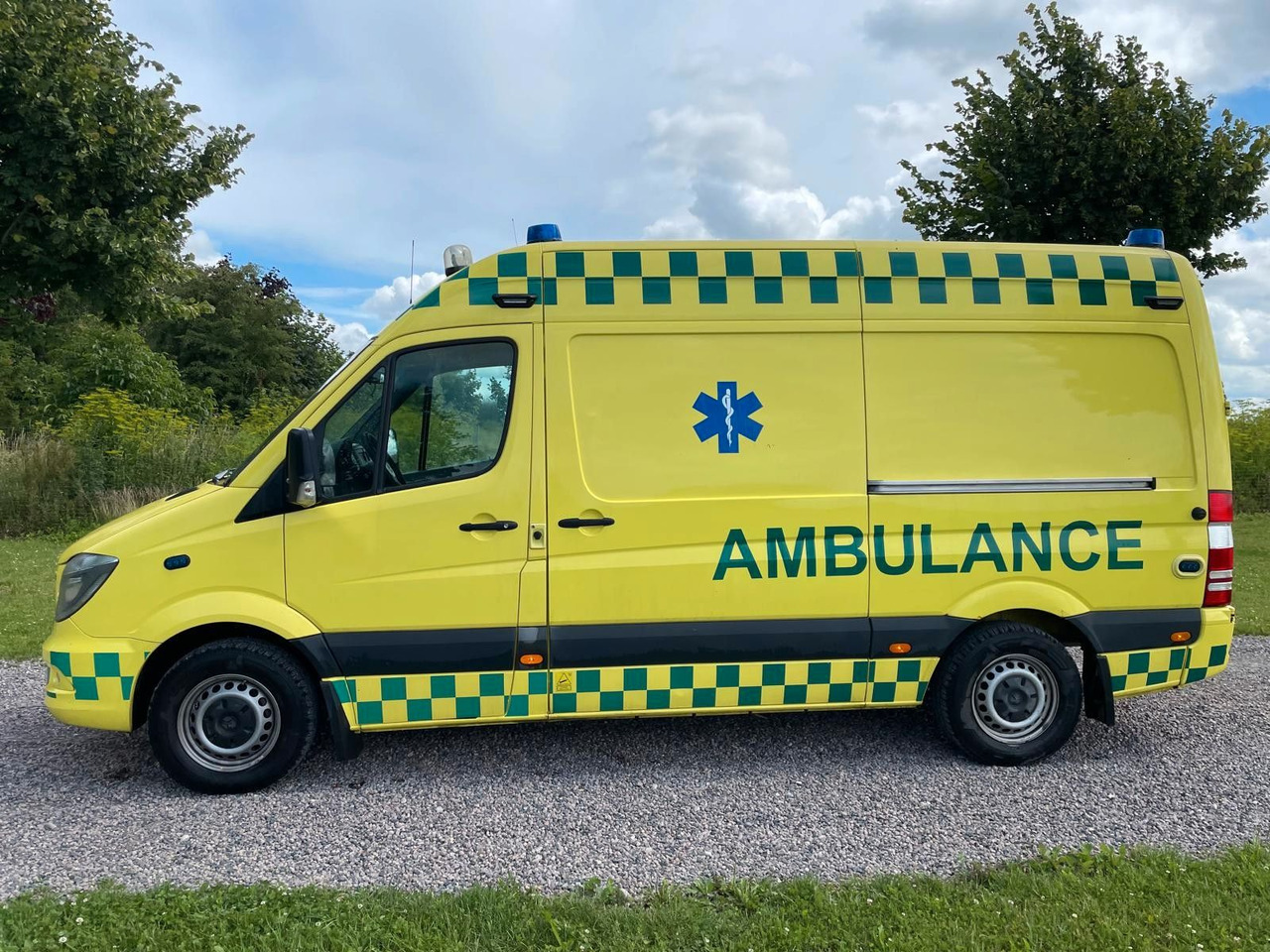 Mercedes-Benz Sprinter II Kasten 316 CDI Aut *Ambulance - Ambulance: afbeelding 2 Mercedes-Benz Sprinter II Kasten 316 CDI Aut *Ambulance - Ambulance: afbeelding 2