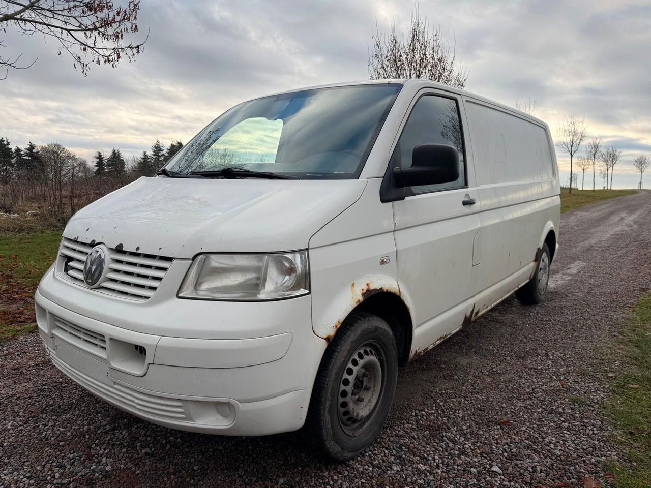 Volkswagen T5 Transporter Kasten-Kombi Kasten Long - Kleine bestelwagen: afbeelding 1 Volkswagen T5 Transporter Kasten-Kombi Kasten Long - Kleine bestelwagen: afbeelding 1