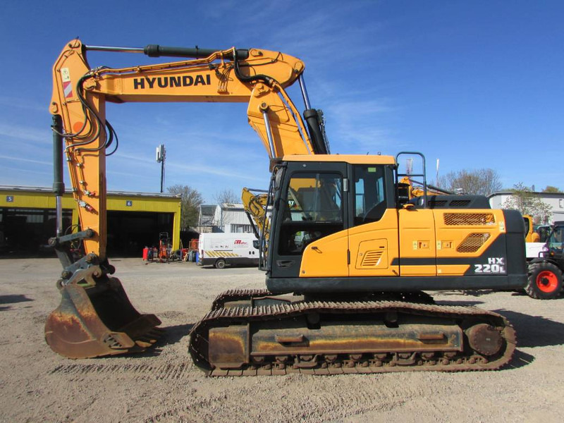 Hyundai HX 220 L Kettenbagger / 68.000 EUR / AC - Rupsgraafmachine: afbeelding 1 Hyundai HX 220 L Kettenbagger / 68.000 EUR / AC - Rupsgraafmachine: afbeelding 1