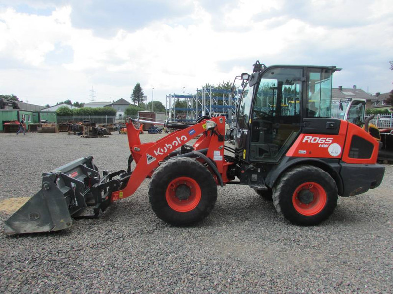 Kubota R 065 Radlader 32.500 EUR - Wiellader: afbeelding 1 Kubota R 065 Radlader 32.500 EUR - Wiellader: afbeelding 1