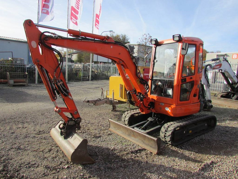 Kubota U 35-3 alpha 3 Minibagger 22.000 EUR - Minigraafmachine: afbeelding 2 Kubota U 35-3 alpha 3 Minibagger 22.000 EUR - Minigraafmachine: afbeelding 2
