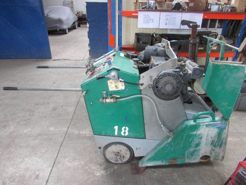 Lissmac FS 28 D Fugenschneider 6.000 EUR - Betonmachine: afbeelding 1 Lissmac FS 28 D Fugenschneider 6.000 EUR - Betonmachine: afbeelding 1