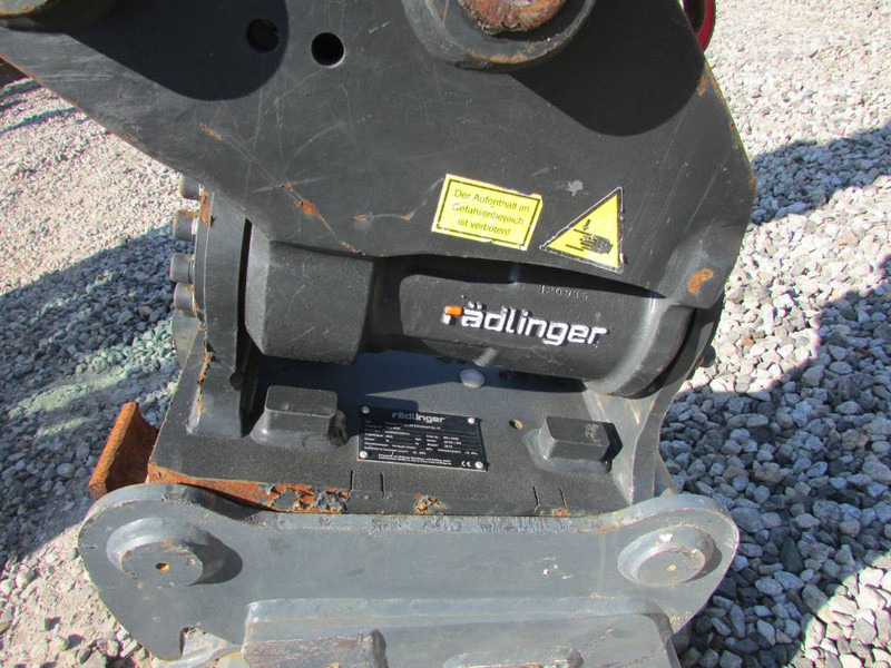Sany SY 26 U Powertilt HS 03 / 26.500 EUR - Minigraafmachine: afbeelding 4 Sany SY 26 U Powertilt HS 03 / 26.500 EUR - Minigraafmachine: afbeelding 4