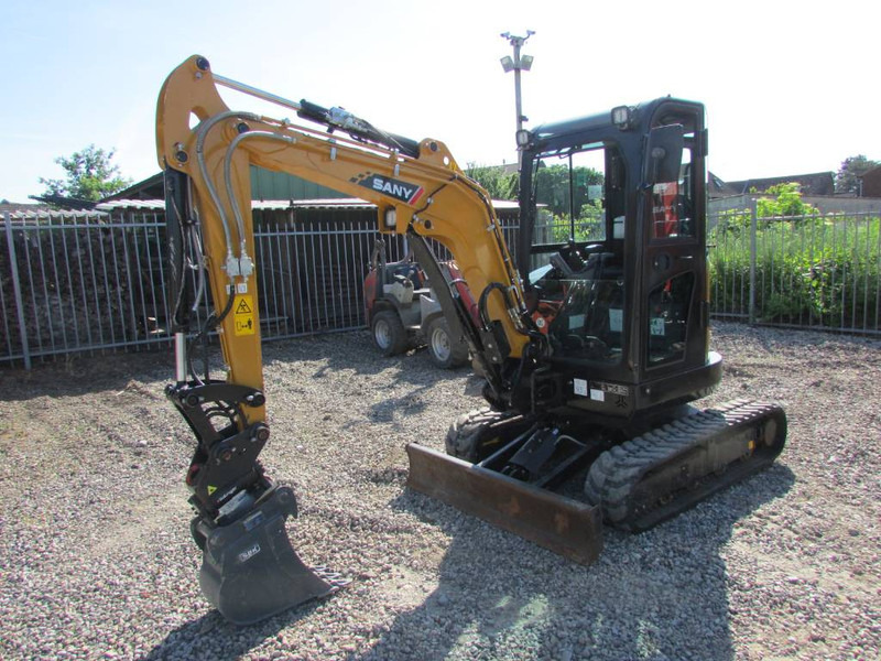 Sany SY 26 U Powertilt HS 03 / 26.500 EUR - Minigraafmachine: afbeelding 2 Sany SY 26 U Powertilt HS 03 / 26.500 EUR - Minigraafmachine: afbeelding 2