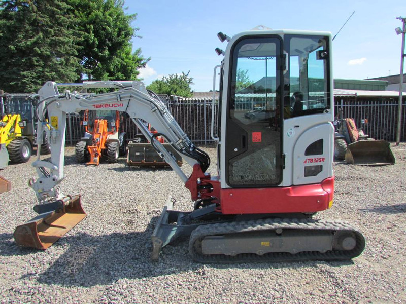Takeuchi TB 325 R Minibagger 34.500 EUR - Minigraafmachine: afbeelding 1 Takeuchi TB 325 R Minibagger 34.500 EUR - Minigraafmachine: afbeelding 1