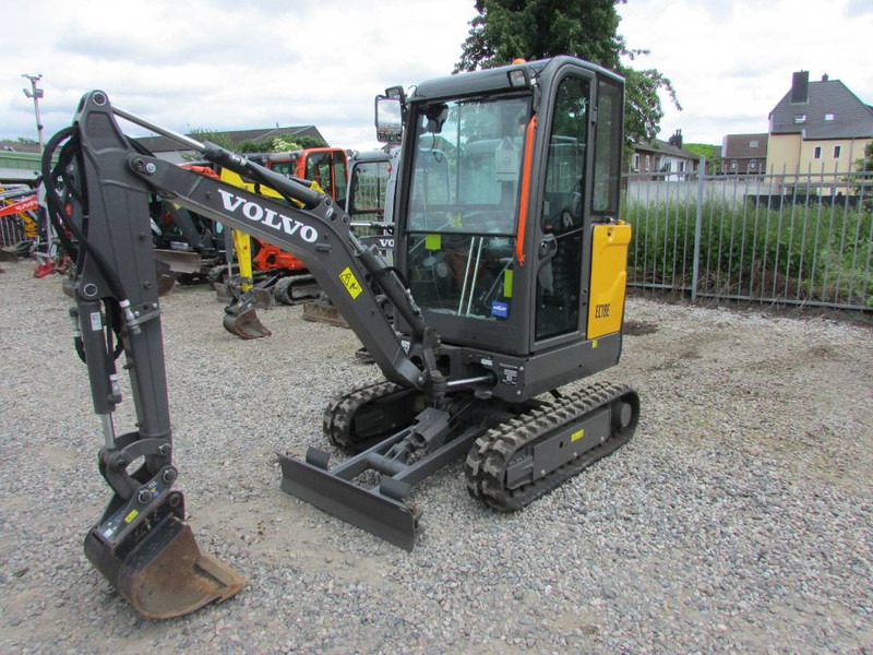 Volvo EC 18 E Minibagger 23.500 EUR - Minigraafmachine: afbeelding 2 Volvo EC 18 E Minibagger 23.500 EUR - Minigraafmachine: afbeelding 2