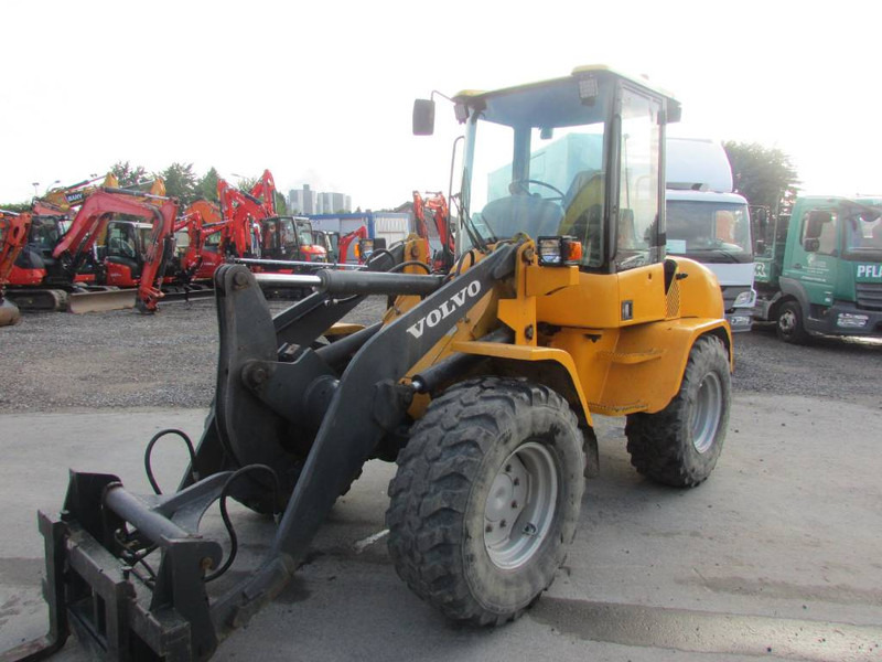 Volvo L 35 B-Z Radlader 18.000 EUR - Wiellader: afbeelding 2 Volvo L 35 B-Z Radlader 18.000 EUR - Wiellader: afbeelding 2