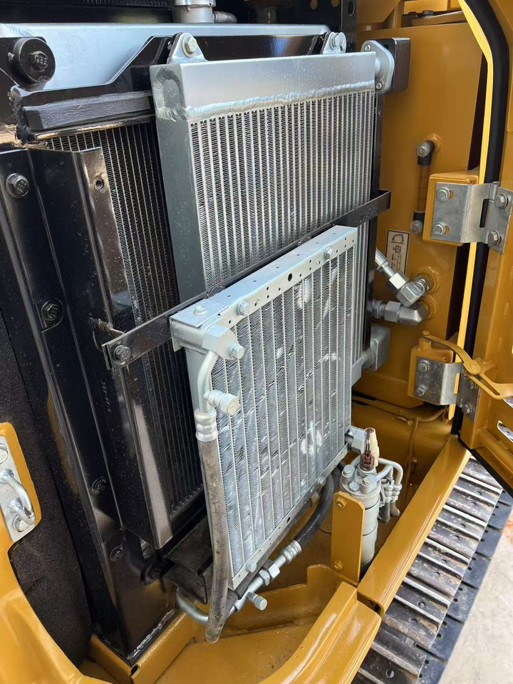 CATERPILLAR 305.5E2 - Minigraafmachine: afbeelding 4 CATERPILLAR 305.5E2 - Minigraafmachine: afbeelding 4