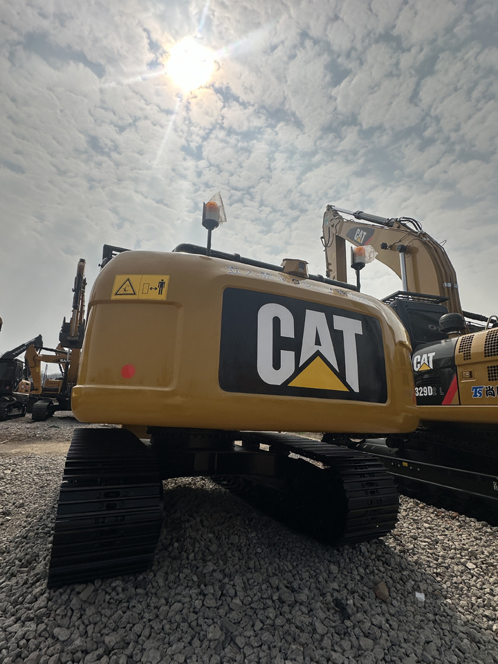 CATERPILLAR 320D2 - Mobiele graafmachine: afbeelding 2 CATERPILLAR 320D2 - Mobiele graafmachine: afbeelding 2