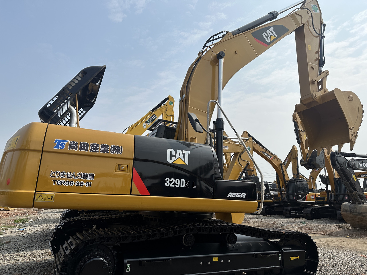 CATERPILLAR 329D2L - Rupsgraafmachine: afbeelding 1 CATERPILLAR 329D2L - Rupsgraafmachine: afbeelding 1