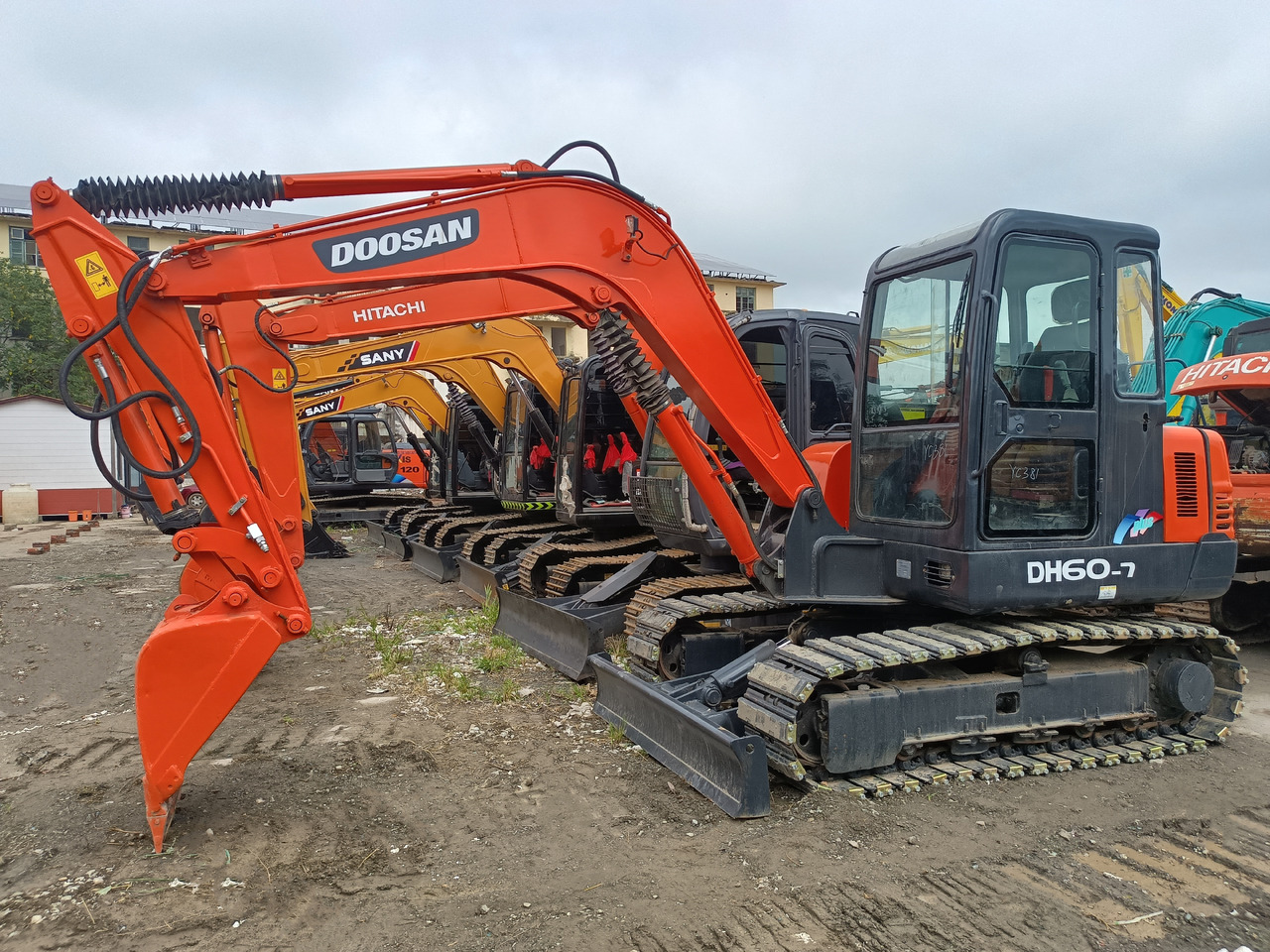 DOOSAN DH60-7 - Minigraafmachine: afbeelding 1 DOOSAN DH60-7 - Minigraafmachine: afbeelding 1