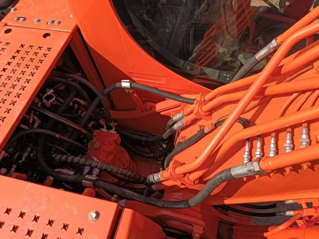 Doosan DX150 - Rupsgraafmachine: afbeelding 3 Doosan DX150 - Rupsgraafmachine: afbeelding 3