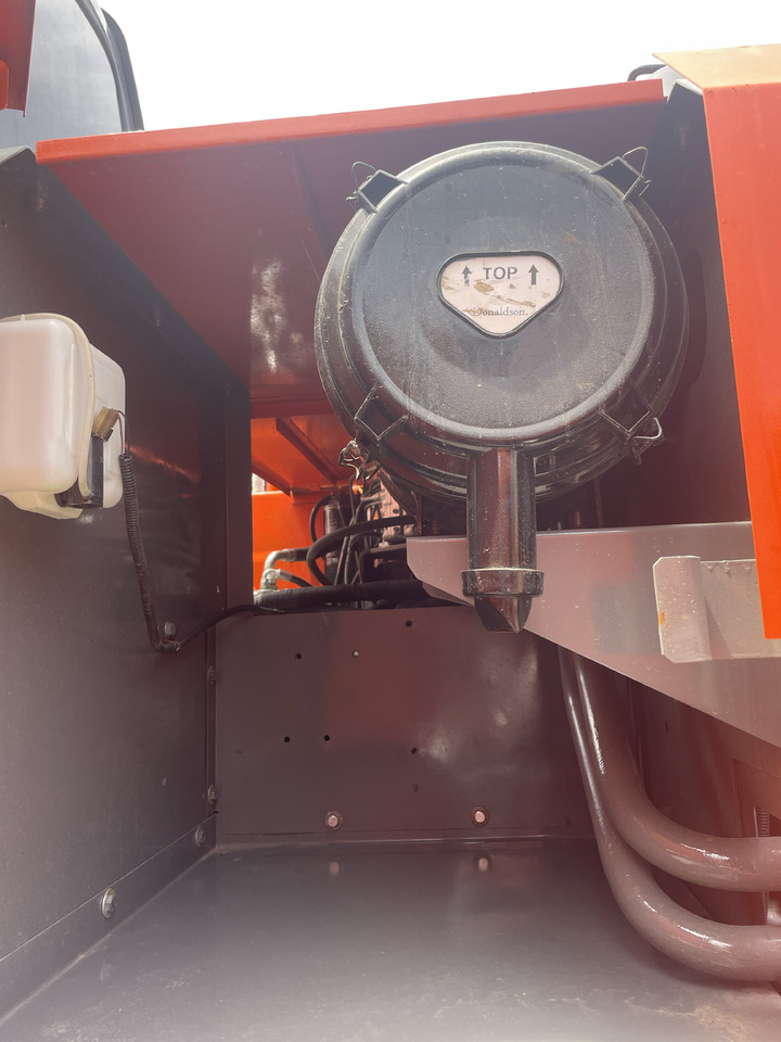 Rupsgraafmachine Hitachi ZX200: afbeelding 8 Rupsgraafmachine Hitachi ZX200: afbeelding 8