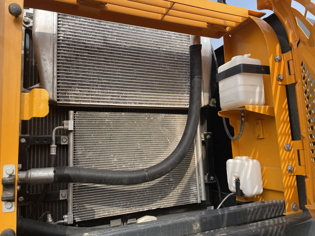 Hyundai R220LC-9S - Rupsgraafmachine: afbeelding 2 Hyundai R220LC-9S - Rupsgraafmachine: afbeelding 2