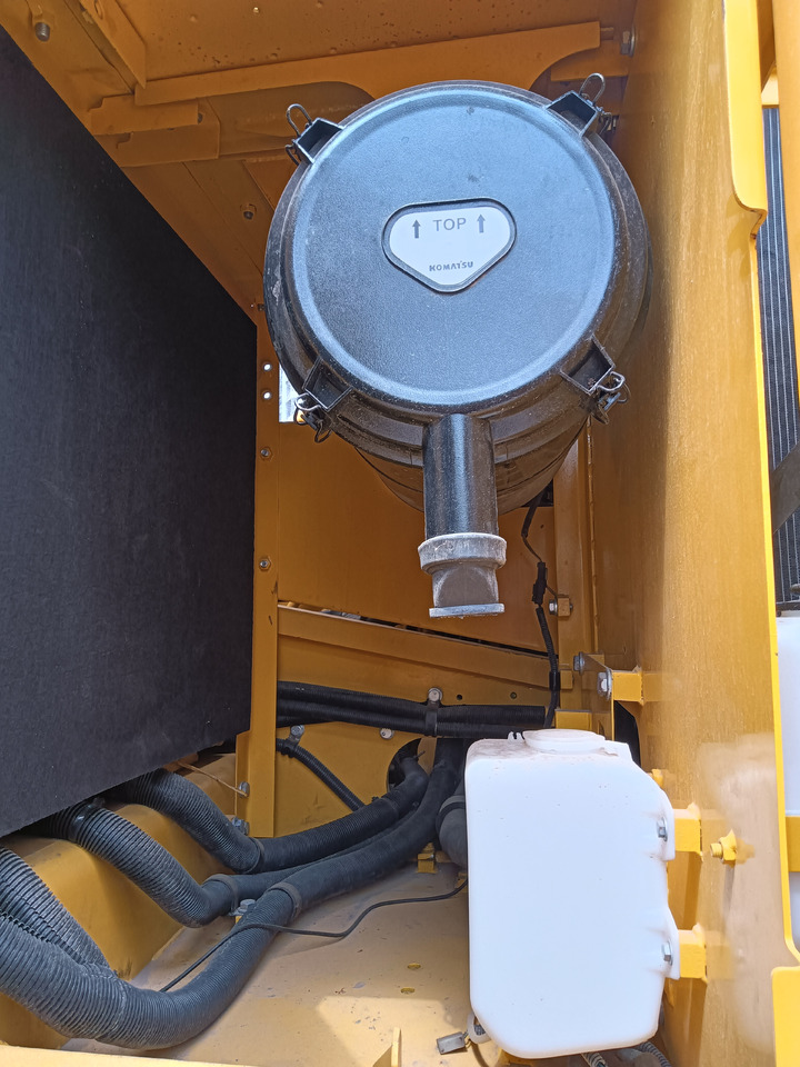 KOMATSU PC200-8 - Rupsgraafmachine: afbeelding 5 KOMATSU PC200-8 - Rupsgraafmachine: afbeelding 5