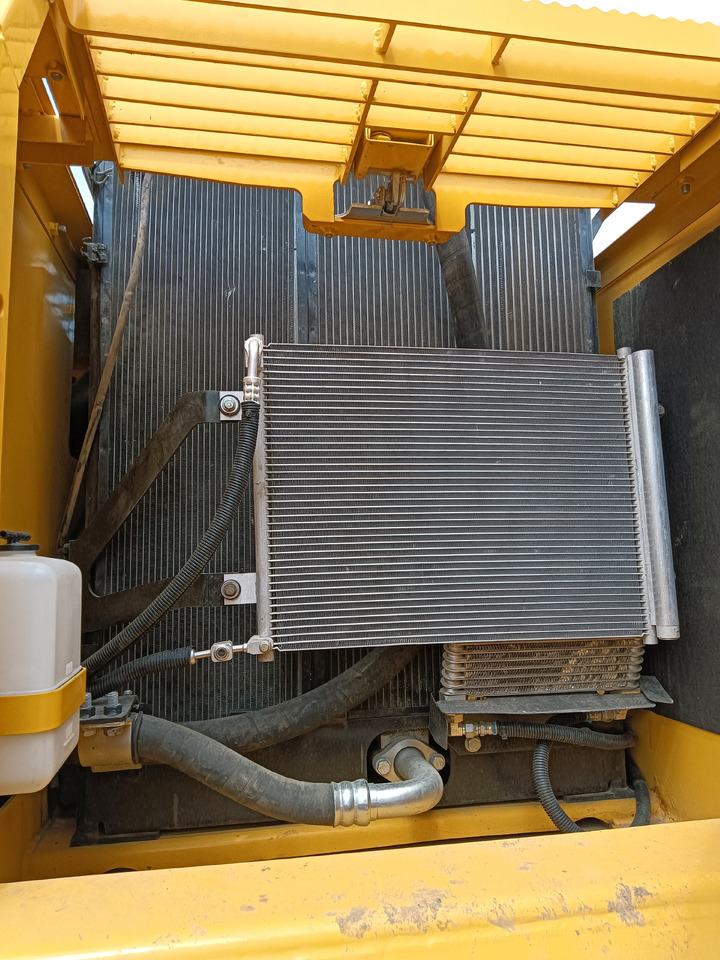 KOMATSU PC200-8 - Rupsgraafmachine: afbeelding 4 KOMATSU PC200-8 - Rupsgraafmachine: afbeelding 4