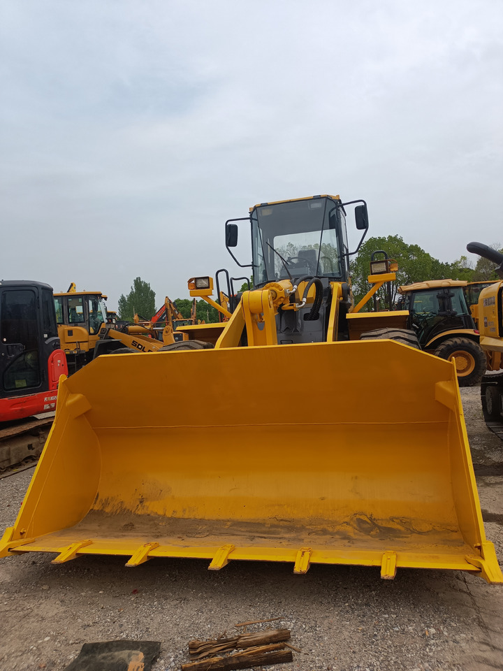 Wiellader KOMATSU WA380-3: afbeelding 8