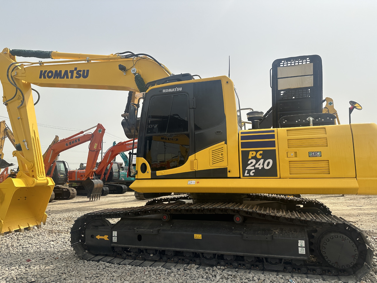 Komatsu PC 240 LC-8 - Rupsgraafmachine: afbeelding 1 Komatsu PC 240 LC-8 - Rupsgraafmachine: afbeelding 1