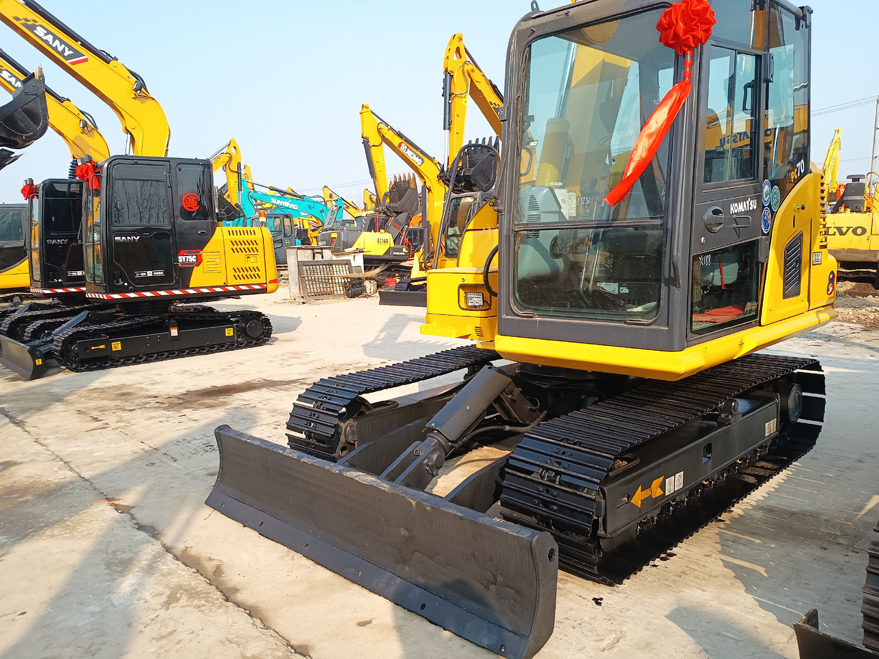Komatsu PC70 - Rupsgraafmachine: afbeelding 2 Komatsu PC70 - Rupsgraafmachine: afbeelding 2