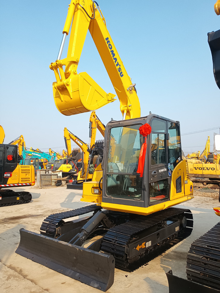 Komatsu PC70 - Rupsgraafmachine: afbeelding 3 Komatsu PC70 - Rupsgraafmachine: afbeelding 3