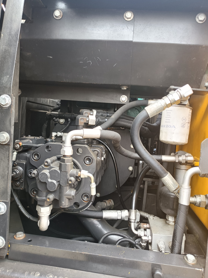 VOLVO EC150 - Rupsgraafmachine: afbeelding 5 VOLVO EC150 - Rupsgraafmachine: afbeelding 5