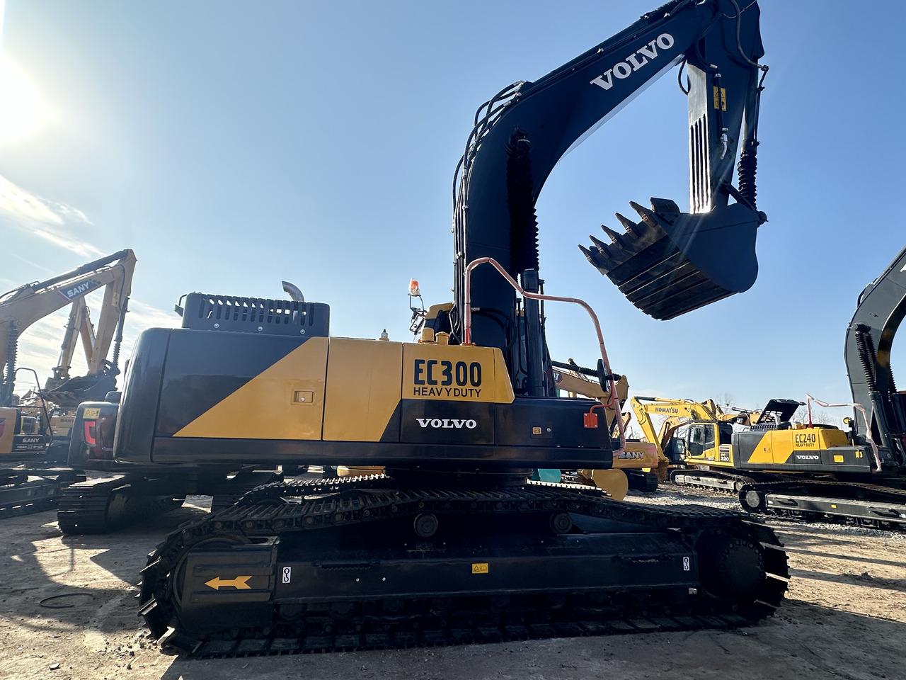 Volvo EC300DL - Rupsgraafmachine: afbeelding 1 Volvo EC300DL - Rupsgraafmachine: afbeelding 1