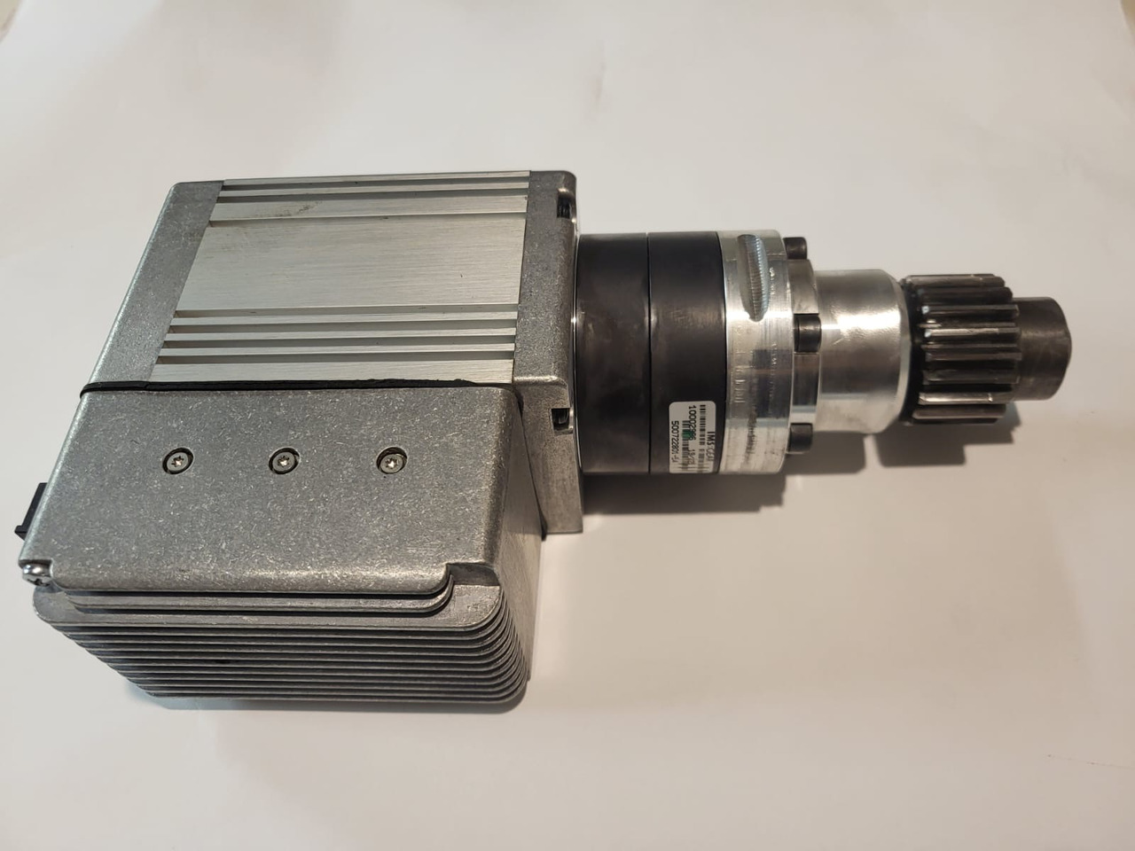 BT steering motor 7596767001 - Onderdelen voor Intern transport: afbeelding 2 BT steering motor 7596767001 - Onderdelen voor Intern transport: afbeelding 2