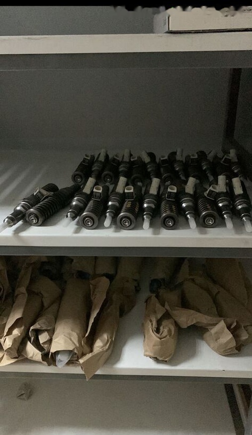 Bosch 2008-2022 0414703008 Bosch 2012-2022 - Injector voor Vrachtwagen: afbeelding 2 Bosch 2008-2022 0414703008 Bosch 2012-2022 - Injector voor Vrachtwagen: afbeelding 2