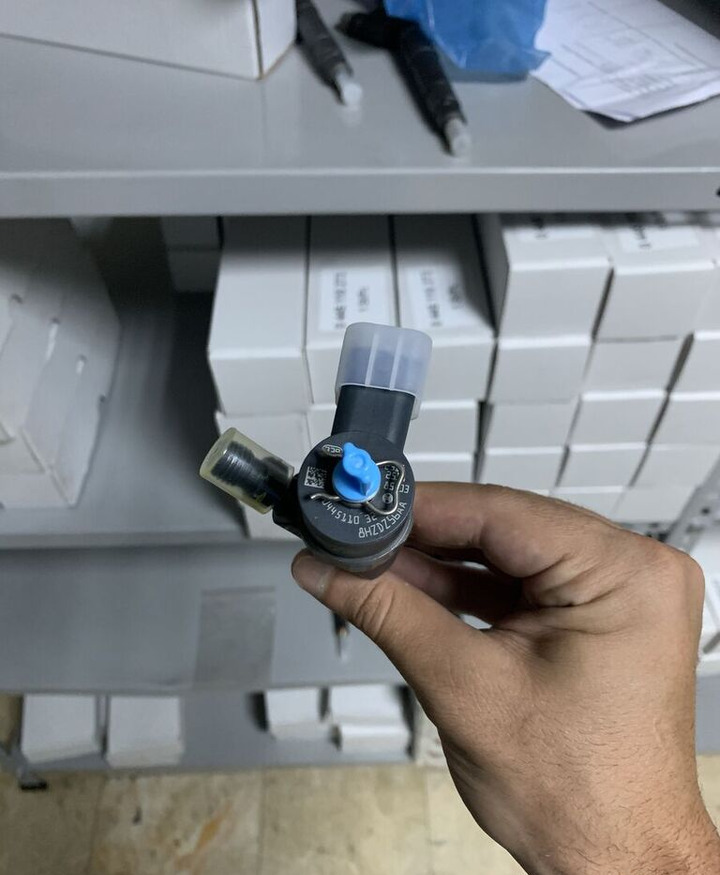 Bosch 2010-2020 0445110327 for Bosch car - Injector voor Personenwagen: afbeelding 2 Bosch 2010-2020 0445110327 for Bosch car - Injector voor Personenwagen: afbeelding 2