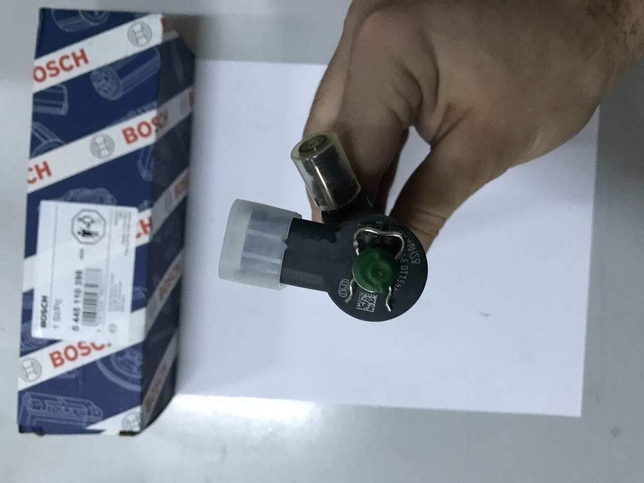 Bosch 2018 5600709499 Renault - Injector voor Vrachtwagen: afbeelding 1 Bosch 2018 5600709499 Renault - Injector voor Vrachtwagen: afbeelding 1