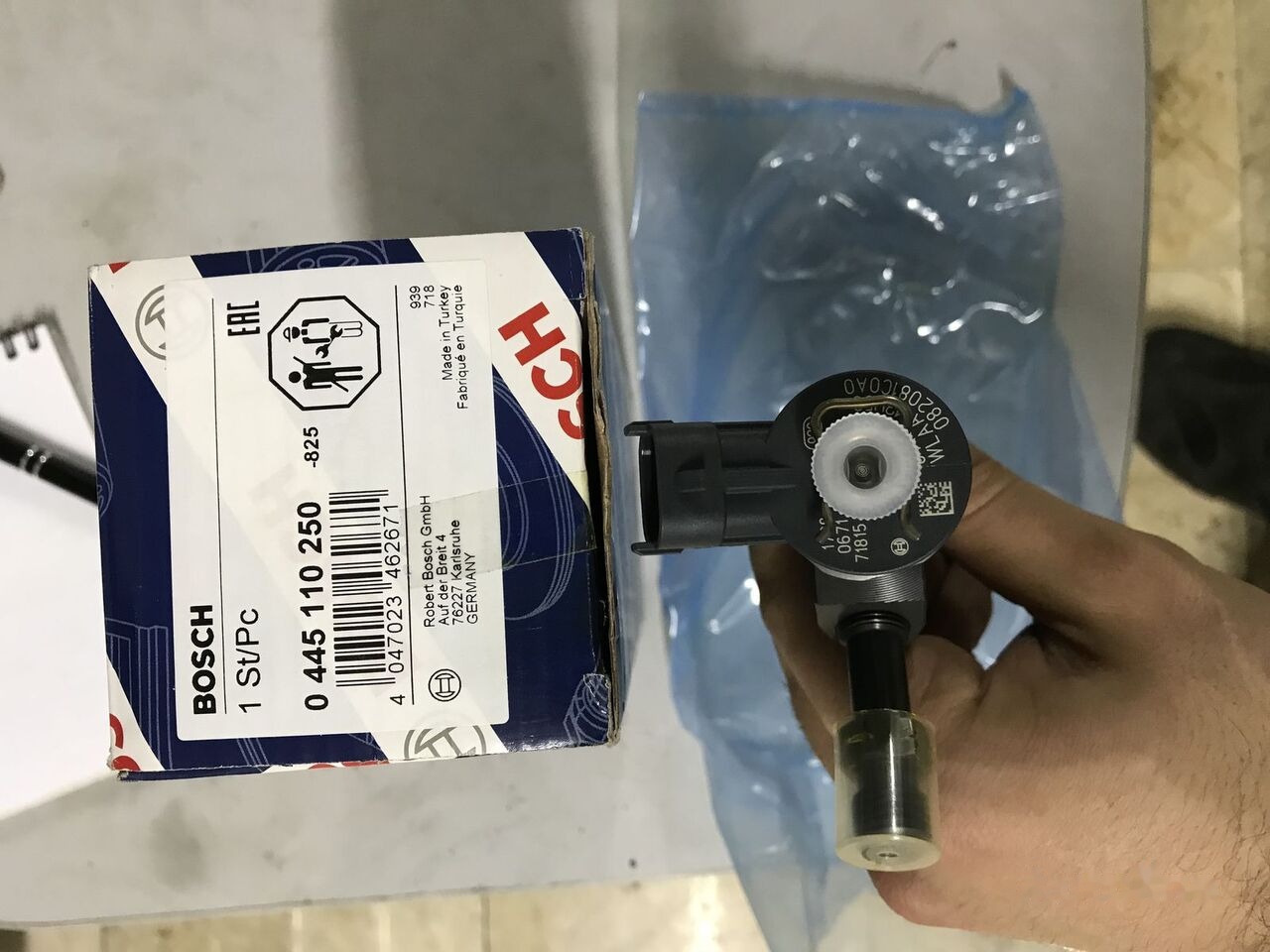 Bosch 2018 WLLA-13-H50 for Ford BOSCH automobile - Injector voor Personenwagen: afbeelding 3 Bosch 2018 WLLA-13-H50 for Ford BOSCH automobile - Injector voor Personenwagen: afbeelding 3