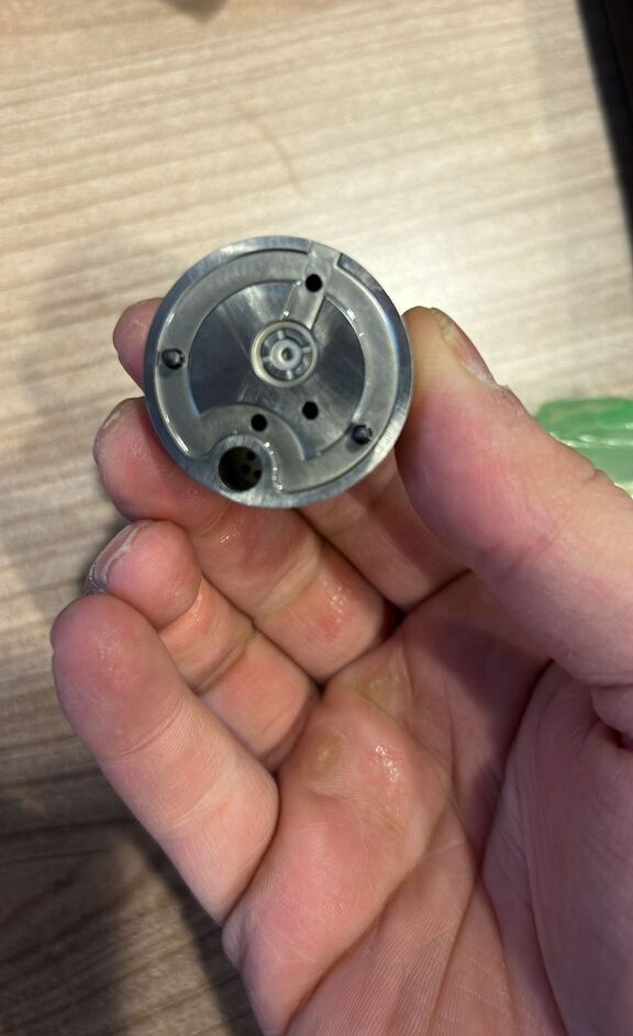 Valve Bosch 2010-2023 7135-588 Volvo and Renault - Brandstoftoevoer voor Vrachtwagen: afbeelding 3 Valve Bosch 2010-2023 7135-588 Volvo and Renault - Brandstoftoevoer voor Vrachtwagen: afbeelding 3