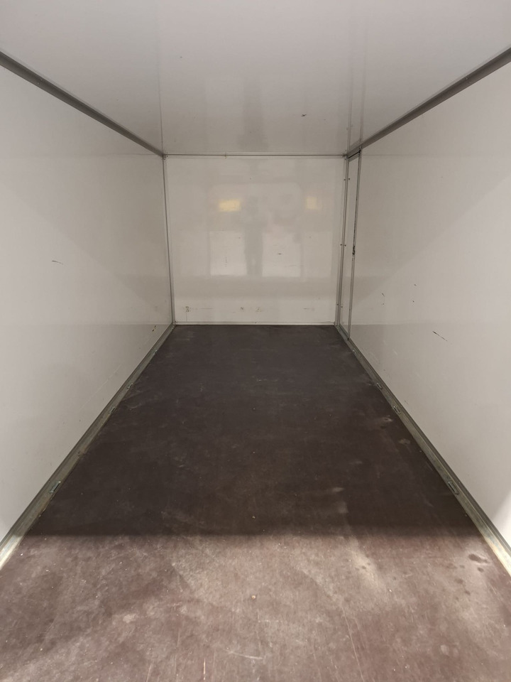 HAPERT Saphire - Gesloten aanhangwagen: afbeelding 4 HAPERT Saphire - Gesloten aanhangwagen: afbeelding 4