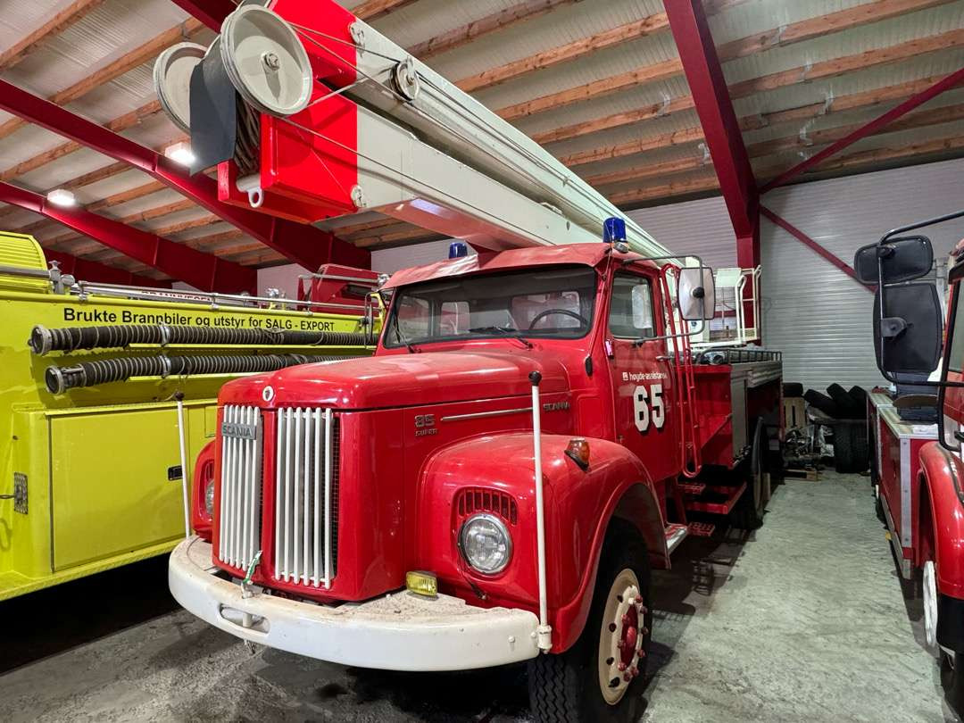 1974 Scania 85 Super / Liftbil Firetruck - Brandweerwagen: afbeelding 1 1974 Scania 85 Super / Liftbil Firetruck - Brandweerwagen: afbeelding 1