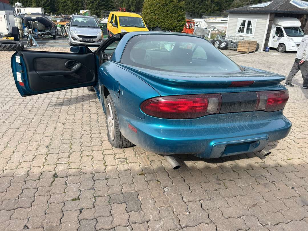 1996 Pontiac Firebird AUTOMAT TARGA SPORTSSETER AC - Personenwagen: afbeelding 4 1996 Pontiac Firebird AUTOMAT TARGA SPORTSSETER AC - Personenwagen: afbeelding 4