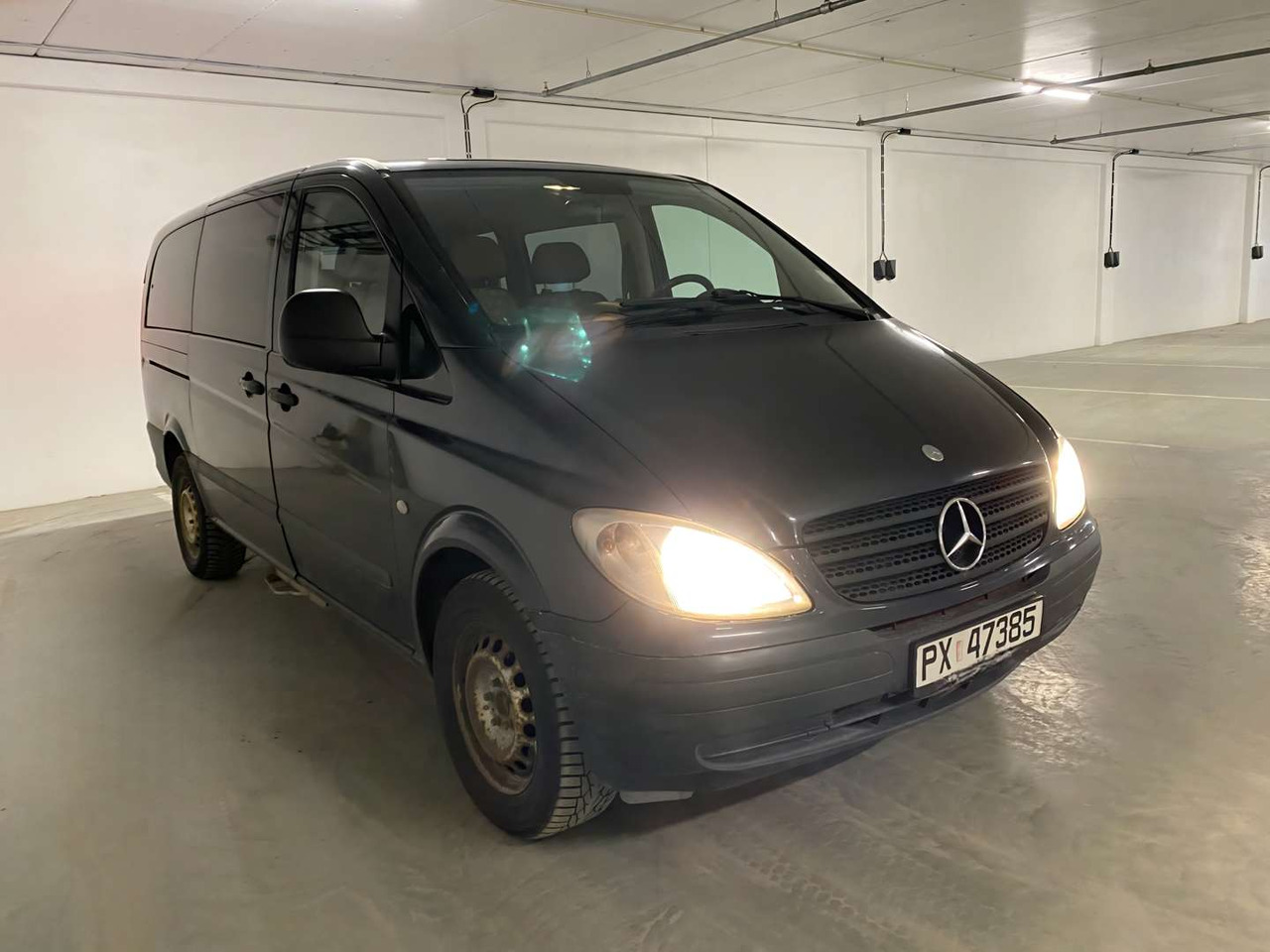 2006 Mercedes-Benz Vito 9 seter - EU-godkjent - Personenwagen: afbeelding 1 2006 Mercedes-Benz Vito 9 seter - EU-godkjent - Personenwagen: afbeelding 1